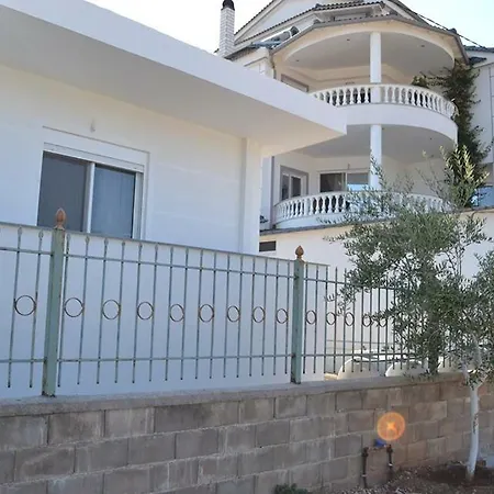 Hotel Melodia Xhek *