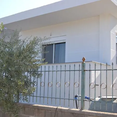 Melodia Xhek Hotel